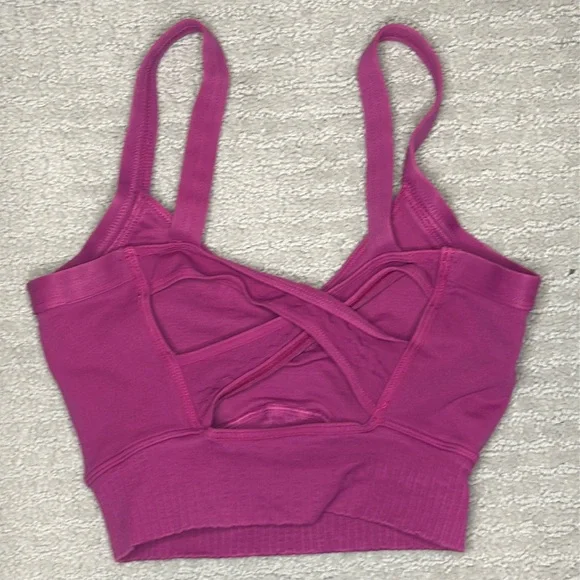 FREE PEOPLE | NWOT Good Karma Scoop Neck Bra in Berry/Magenta * - Picture 2 of 3